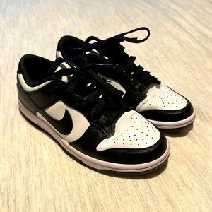 Nike Panda Dunks